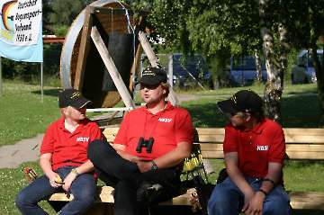 Fotos vom Wettkampf, Pause und Siegerehrung von der LM FITA in Vellmar vom 02. Juli 2006-30