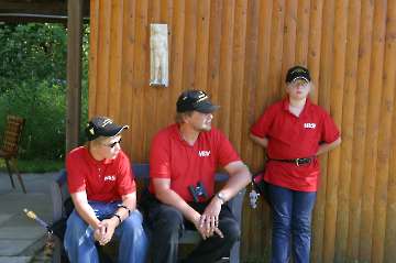Fotos vom Wettkampf, Pause und Siegerehrung von der LM FITA in Vellmar vom 02. Juli 2006-31